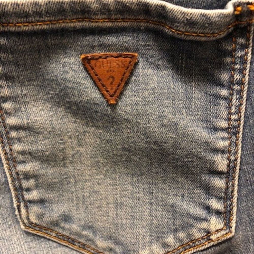 Guess Ripped Jeans - Picture 6 of 7